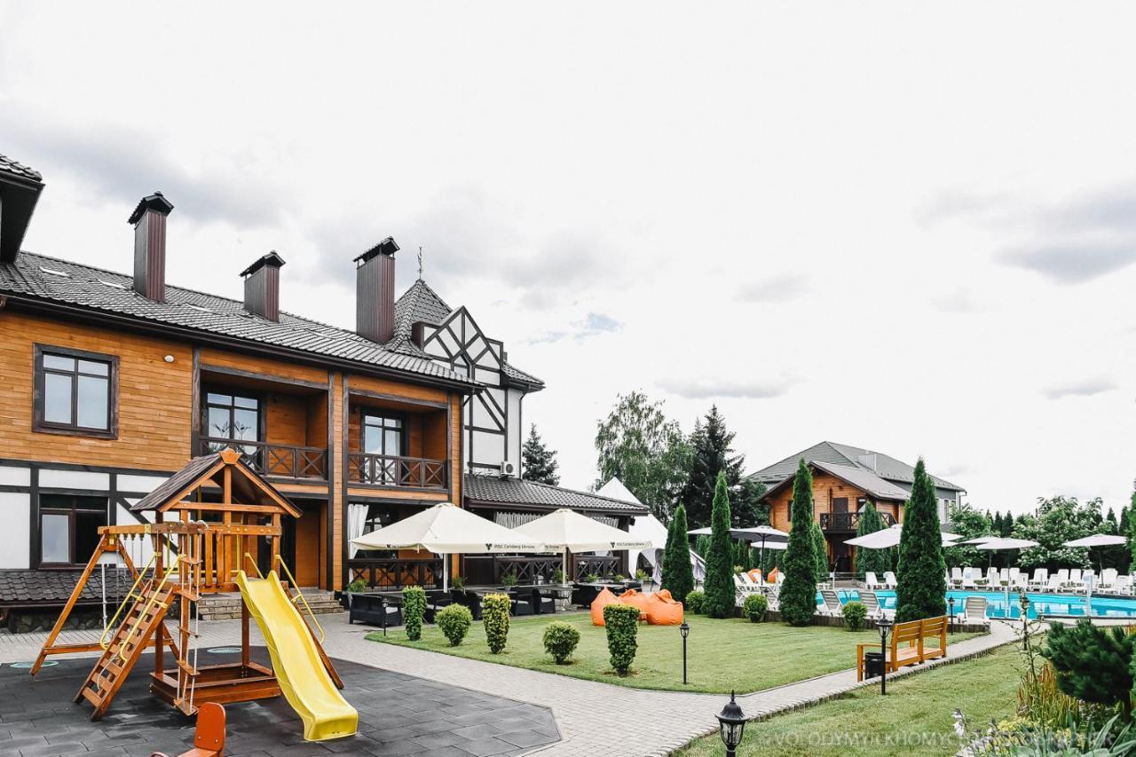 Zagorod Hotel Girka Polonka Exterior photo